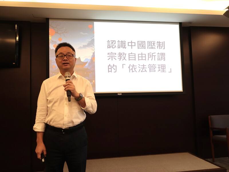 海峽交流基金會（海基會）31日下午召開背景說明會，由秘書長羅文嘉主持