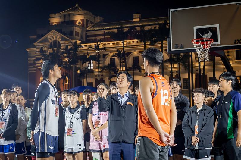 賴清德總統1日下午出席「2025總統盃全民運動賽事3x3籃球賽總決賽」開幕式