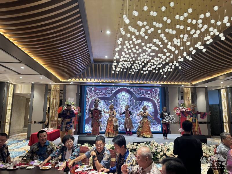 活動開場表演是具有印尼特色的峇厘島傳統舞蹈演出，瞬間帶動現場氣氛