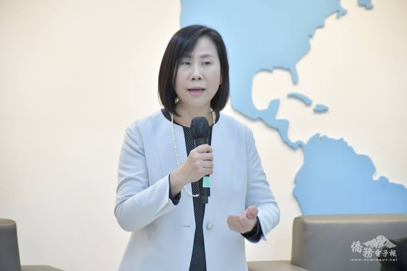 僑務委員會主任秘書榮幼娥致詞