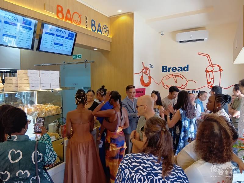 BAO BAO HOUSE烘焙奶茶坊開業現場蒞臨賓客絡繹不絕