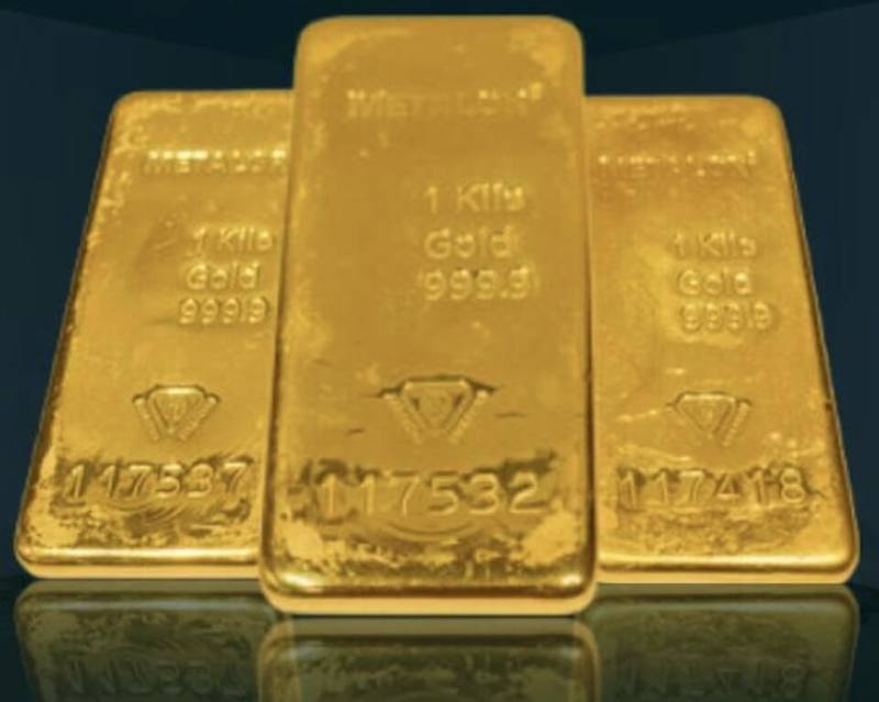 法務部行政執行署新北分署11日將舉辦拍賣會，一次釋出總重高達64公斤的黃金，共有90個品項，包括49塊知名品牌瑞士Metalor美泰樂金條。（法務部行政執行署新北分署提供）