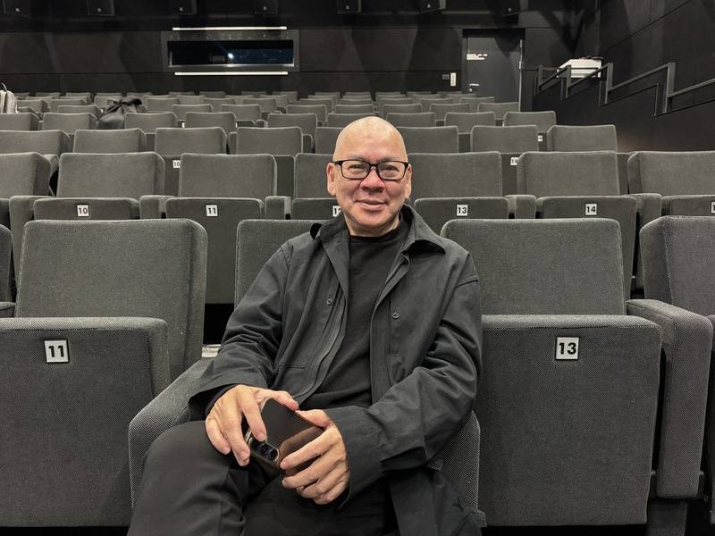 導演蔡明亮「行者」系列最新作品「夜行」1日在捷克伊赫拉瓦影展首映。蔡明亮告訴中央社記者，這次和捷克知名電影學院FAMU與伊赫拉瓦影展合作，拍攝計畫與過往不同，比以往更緊湊、機動性更強