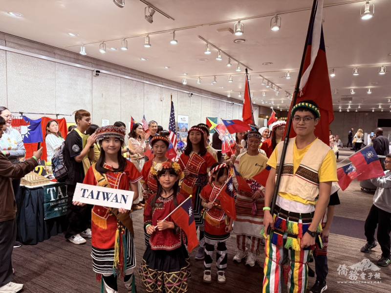 FASCA showcases Taiwanese Indigenous clothing in the parade and promotes Taiwan in mainstream communities.