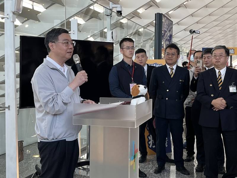 Premier inspects border control measures against ASF at Taoyuan airport ...