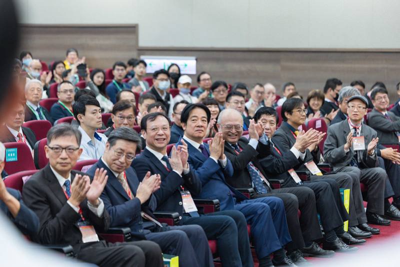 總統出席「2025台灣醫學週─台灣聯合醫學會學術演講會開幕典禮」