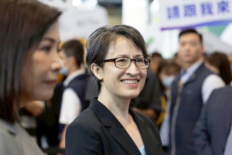 副總統參觀展區