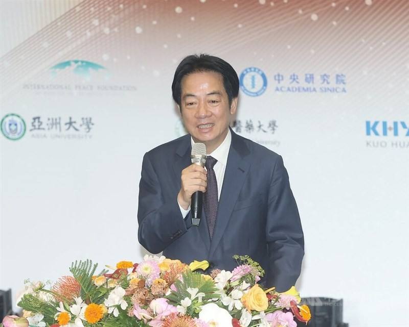 President Lai Ching-te speaks at the launch ceremony for the Taiwan Bridges Initiative at National Taiwan University on Monday. CNA photo Nov. 10, 2025