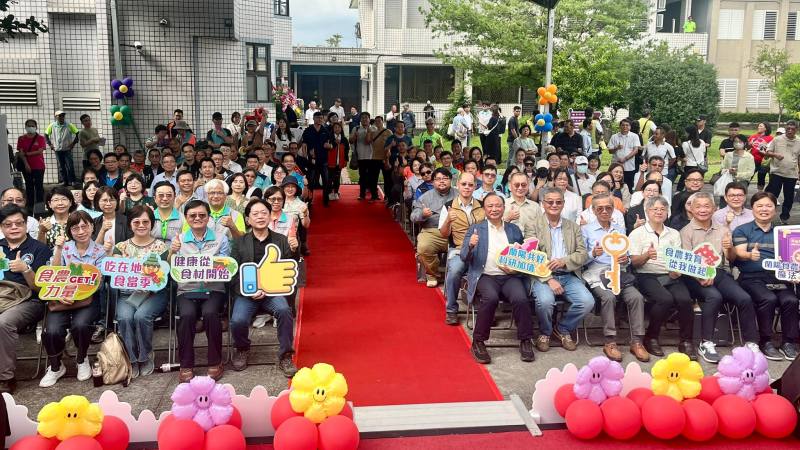 產官學各界專家學者來到蘭陽分場慶祝場慶及開放日活動