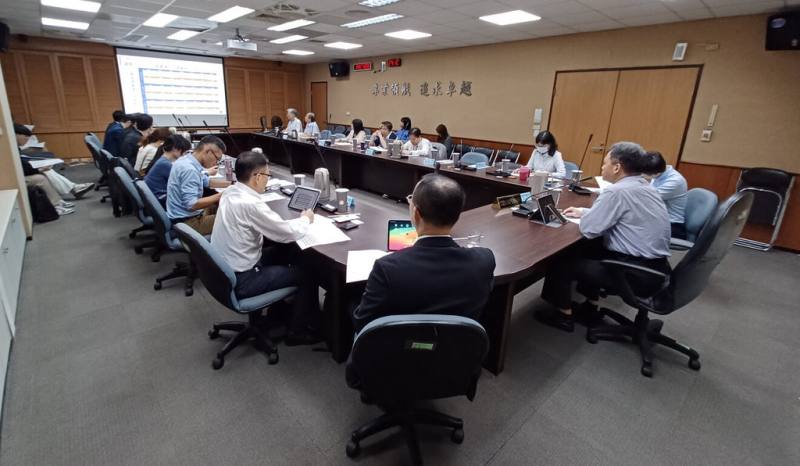 交通部運輸研究所12日舉行座談會，要了解疫後東南亞旅次經亞太機場轉機至北美情形，會中根據資料顯示，桃園機場於北美航線轉運市場具有優勢。（運研所提供）