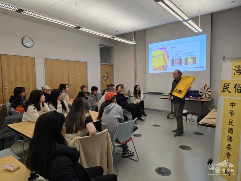 賴飛鍾校長致詞對所有參與教師的熱情與努力表示感謝