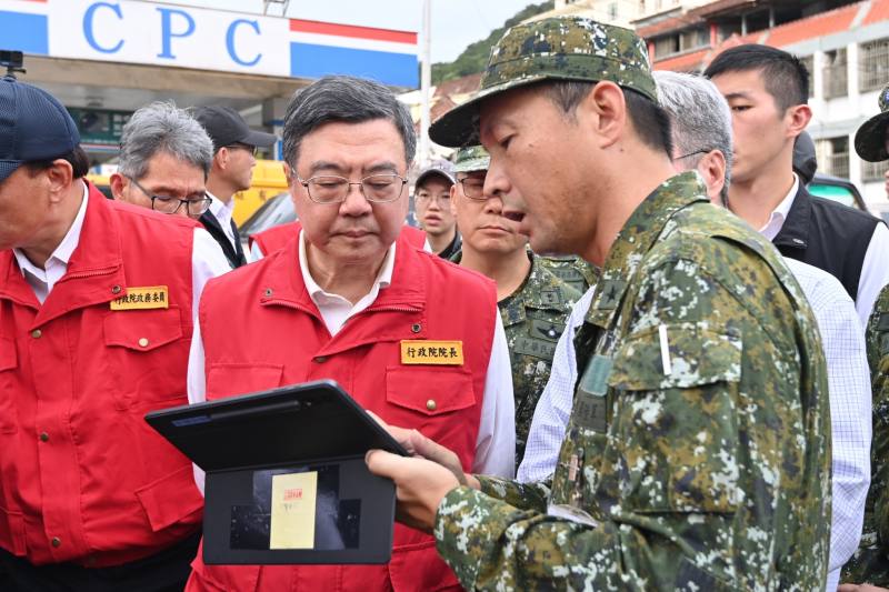 行政院長卓榮泰視察蘇澳溪分洪工程