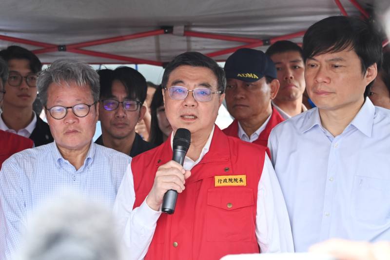 行政院長卓榮泰視察蘇澳溪分洪工程