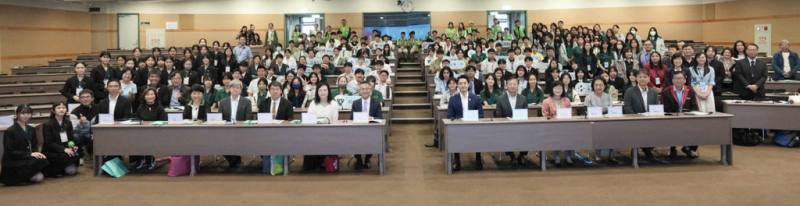 2025台北國際青年科學論壇（TIYSF）11、12日舉行，來自日本、新加玻、越南、泰國及馬來西亞9所高中與18所台灣高中，逾150名高中學子齊聚交流。（台北市教育局提供）