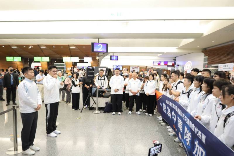 2025年東京第25屆達福林匹克運動會代表團林昭穎團長勉勵大家全力以赴，爭取佳績。