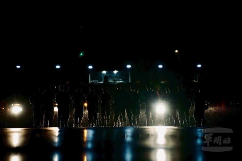 33化學兵群前往蘇澳地區，展開預防性清消任務。（陸軍第六軍團提供）