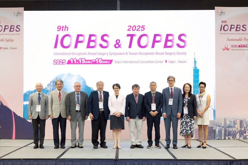 副總統和與會貴賓合影