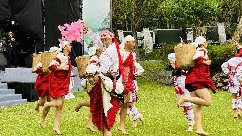 「瑪大藝術恆舞集」以舞步向大地致敬