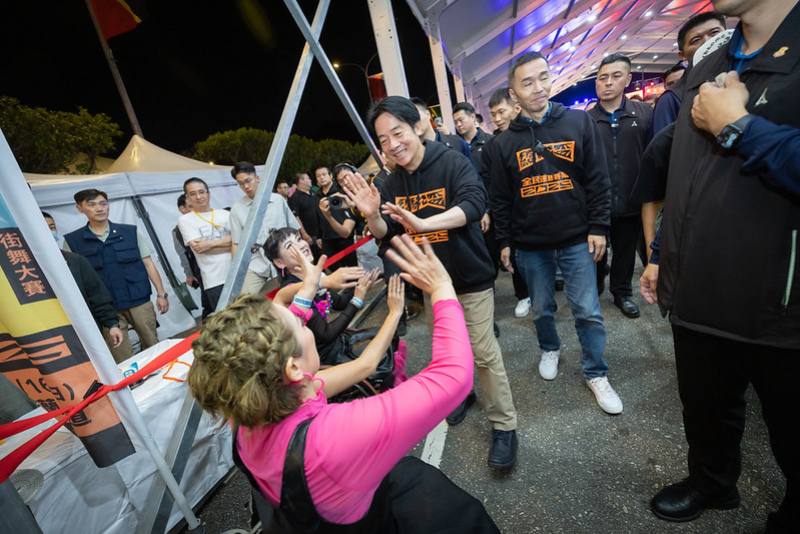 賴清德總統16日晚間出席「2025總統盃全民運動賽事－街舞大賽」決賽暨頒獎典禮