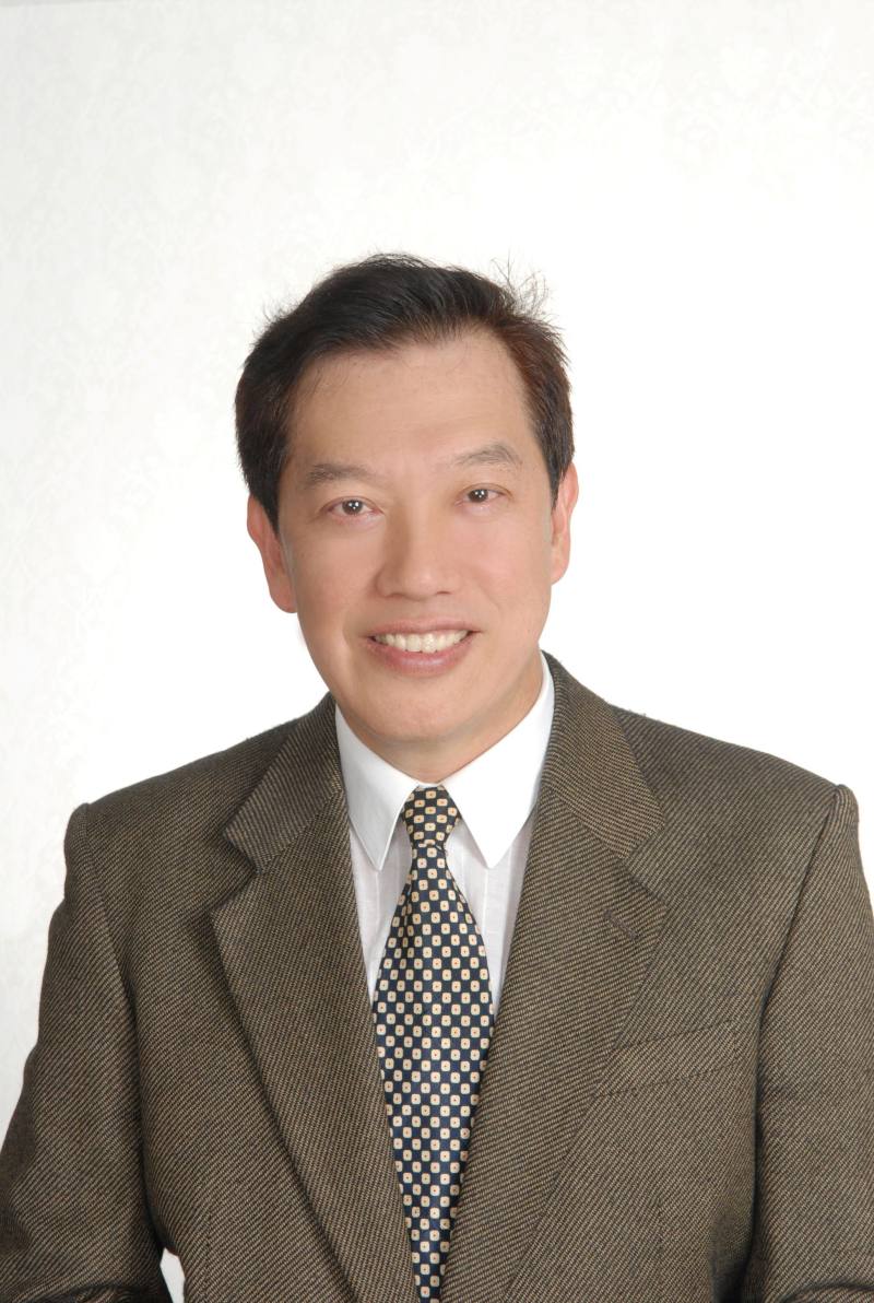 第29屆「臺法文化獎」得主吳錫德，淡江大學法文系榮譽教授，在臺灣創立法語相關協會及籌辦首屆世界法語日活動，並創設法文翻譯獎及撰寫多本重要著作，為臺灣的法語學習奠定重要基礎。（吳錫德提供）