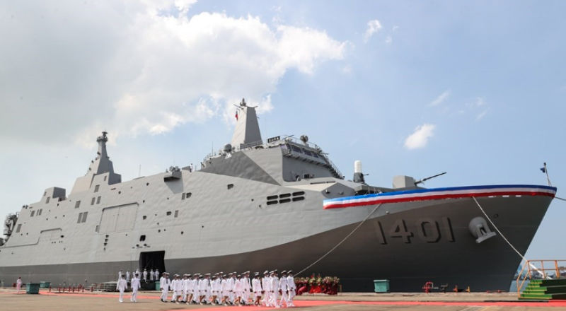 圖為台船承建、海軍萬噸級兩棲船塢運輸艦「玉山艦」。 （中央社檔案照片）