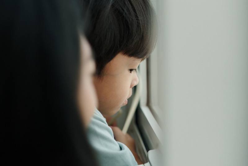 世界兒童人權日前夕，兒盟18日發布調查揭露，台灣兒少承受壓力大，包含課業負擔、外貌焦慮等，呼籲社會各界正視兒少身心困境。（兒盟提供）