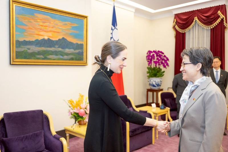 蕭美琴副總統19日上午接見2022年諾貝爾和平獎得主烏克蘭人權組織「公民自由中心」主席馬特維丘克（Oleksandra Matviichuk）」