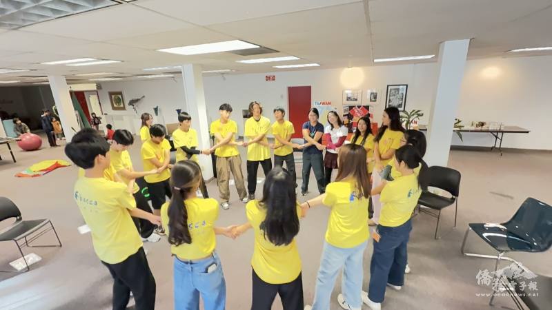 身為阿美族媽媽的杜芸珮（阿美族名 Lapic Kabala’an）親自示範原住民舞蹈，帶領學員體驗基礎舞步，感受原民文化的韻律與魅力