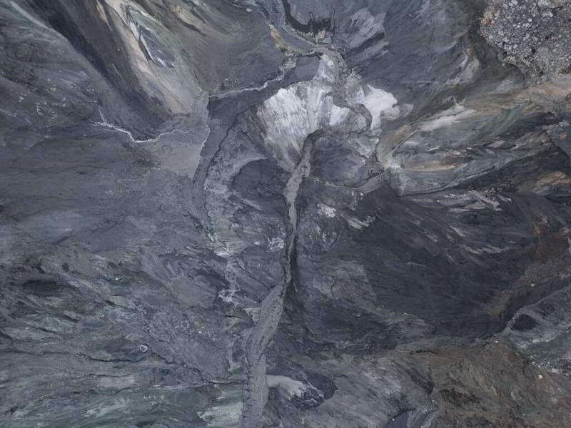 林業保育署花蓮分署監測，13日新形成的馬太鞍第3個小型堰塞湖溢流後，21日空拍機觀測，已完全溢流沖刷並消失，河道恢復一般流路。（林業保育署花蓮分署提供）