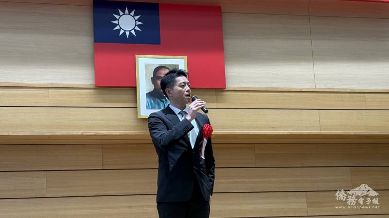 橫濱中華學院校長杜文劍致詞