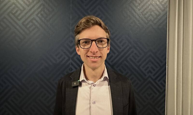 「晶片戰爭」作者米勒20日在美國半導體產業協會（SIA）舉行的羅伯特諾伊斯獎（Robert N. Noyce Award）頒獎晚宴接受中央社採訪