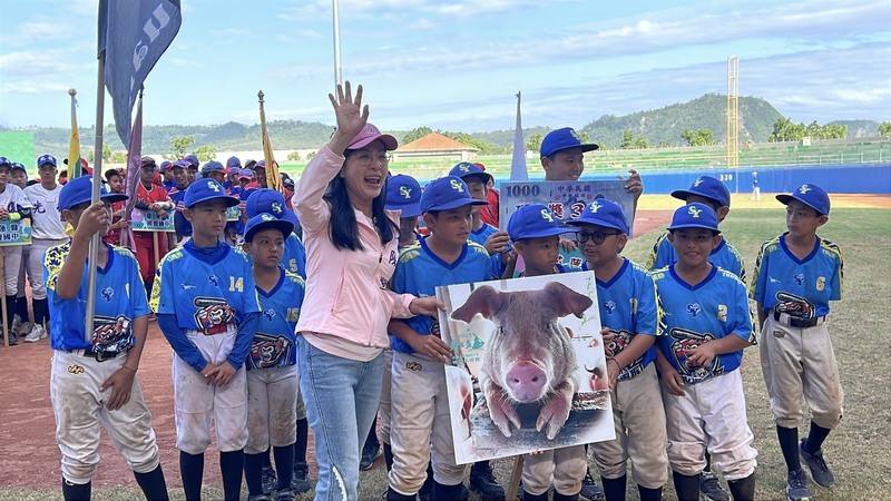 2025年耕元盃全國少年暨青少年棒球錦標賽在台東舉行，22日為賽程最終日，各組冠軍除獎金外還能獲得1頭豬，將由大會宰殺後送獲勝隊伍