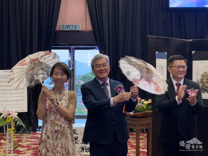 副委員長李姸慧出席書畫展開幕儀式