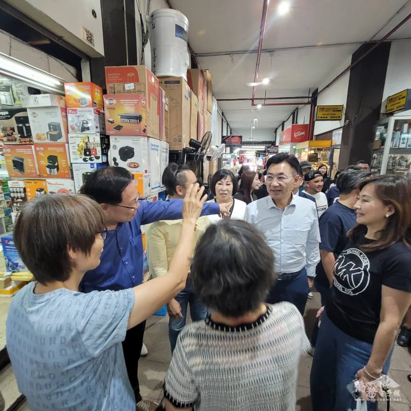 立法院副院長江啟臣及訪團前往亞松森批發市場Mercado4拜訪臺商