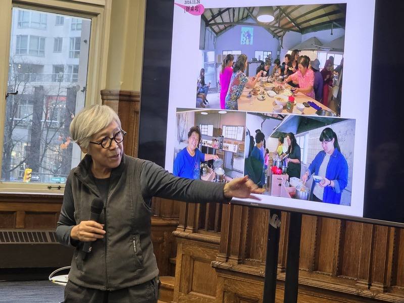 溫哥華美術館舉辦名為「異質地形：分享食物、故事和歸屬感」分享會， 國家文藝獎得主、高雄師範大學跨領域藝術研究教授吳瑪俐在會上說明她在台灣進行的藝術行動，解釋台灣的辦桌和灶咖文化