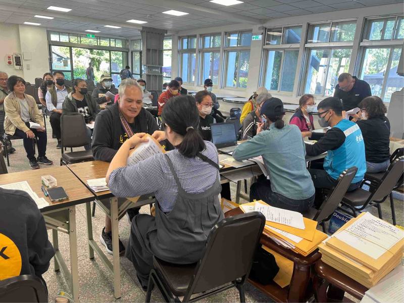 經濟部統籌捐贈機車配發 車主辦理行政作業情形