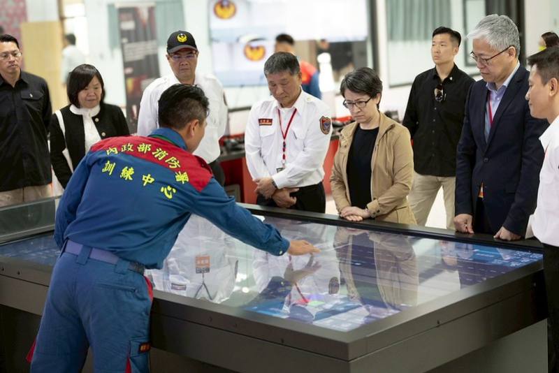 副總統25日上午出席「2025國家MRT搜救犬救援能力認證開幕典禮」