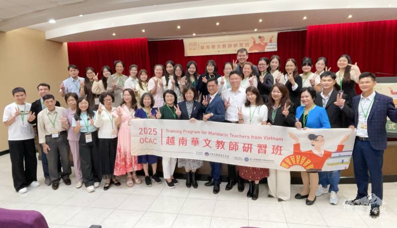 114年越南華文教師研習班團體合影