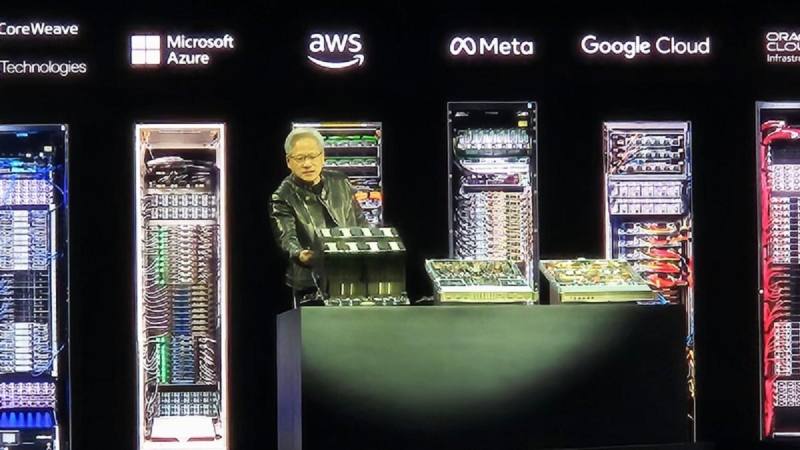 圖為輝達執行長黃仁勳發表新一代AI晶片。（中央社檔案照片）