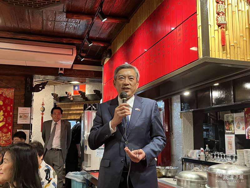 駐日代表處公使周學佑致詞