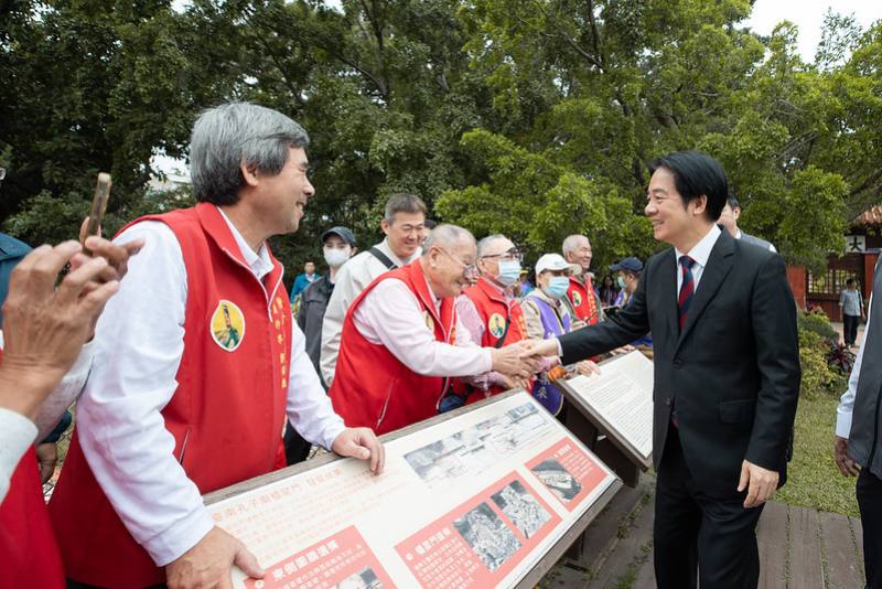 總統赴臺南參香　強調政府會顧好臺灣　盼國人團結守護臺灣　促進國家民主、和平與繁榮