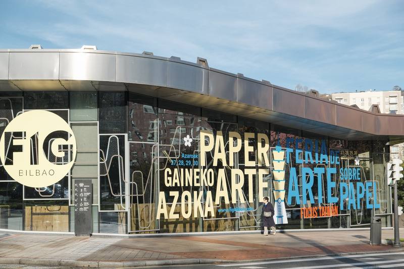 西班牙第14屆畢爾包國際版畫與紙上藝術博覽會（FIG Bilbao）在畢爾包巴斯克宮舉行，特邀台灣為主賓國，展場活動標誌除了以鮮豔橘色標示出「聚焦台灣」（FOCUS TAIWÁN）主題外，還用心地加入「台北101」圖樣。