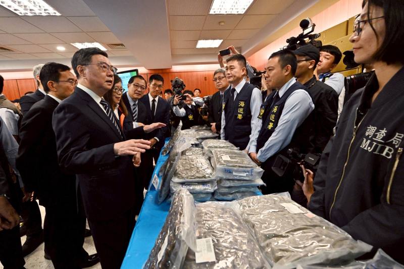 行政院長卓榮泰出席114年「第13波安居緝毒暨重大毒品案件」成果記者會