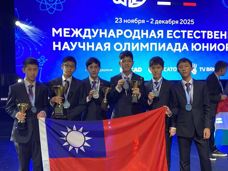 左起：蕭睿希、康睿騰、林鈺洋、馬宇辰、潘又睿、姜翔