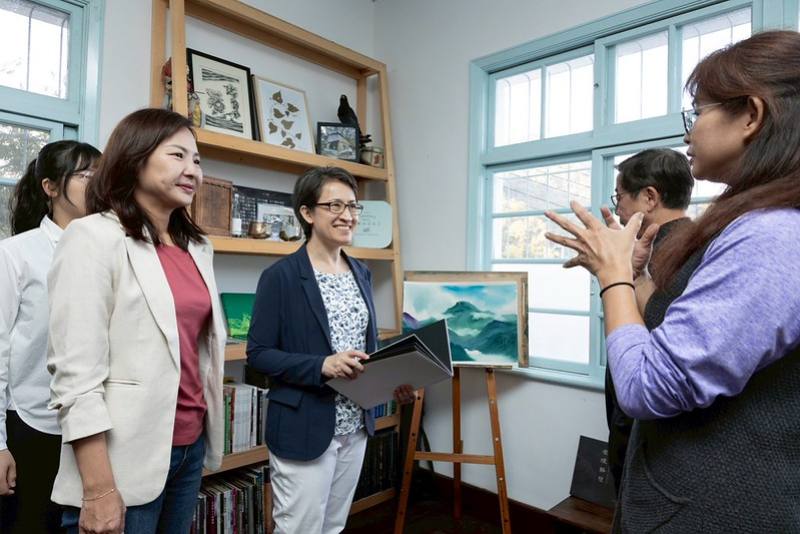 蕭美琴副總統2日下午前往苗栗參訪出磺坑文化創生