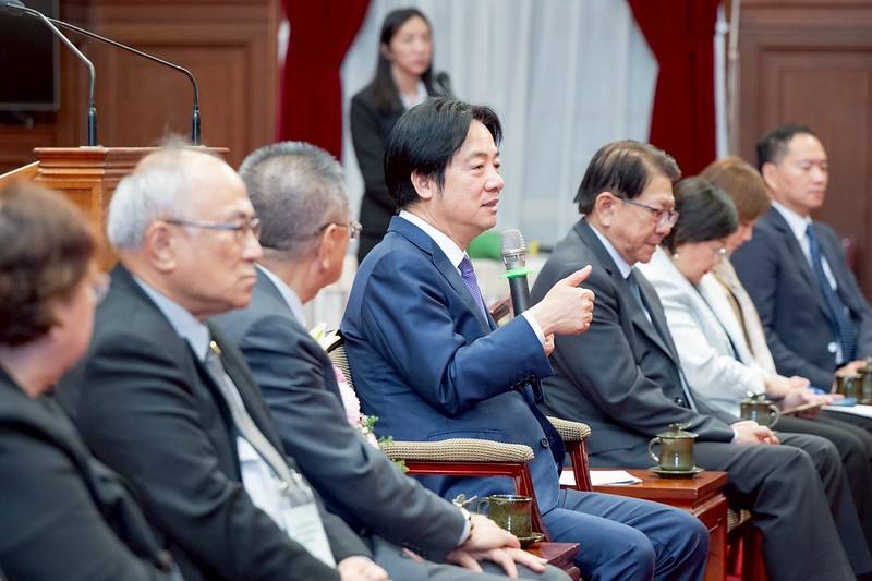 總統接見「2025年北美各地臺灣會館、臺灣中心暨臺灣協會回國訪問團」