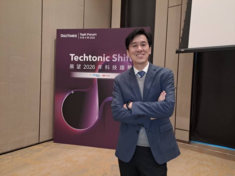 DIGITIMES在3日舉行「2026年科技趨勢論壇」，資深分析師吳伯軒表示，雖然業界擔心6G的剛性需求，但人工智慧（AI）有機會驅動6G，更帶動衛星直連的市場，可望重塑次世代通訊網路剛需新面貌