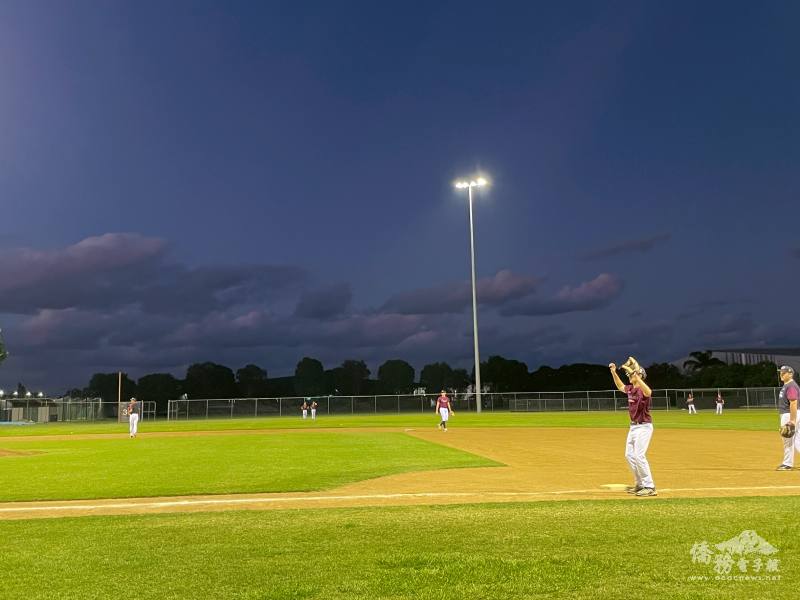 昆士蘭青棒隊練球情形