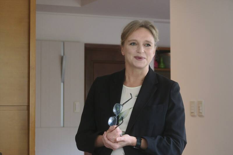 瑞典駐台代表任荷雅4日在台瑞能源韌性及前瞻能源媒體茶會致詞。