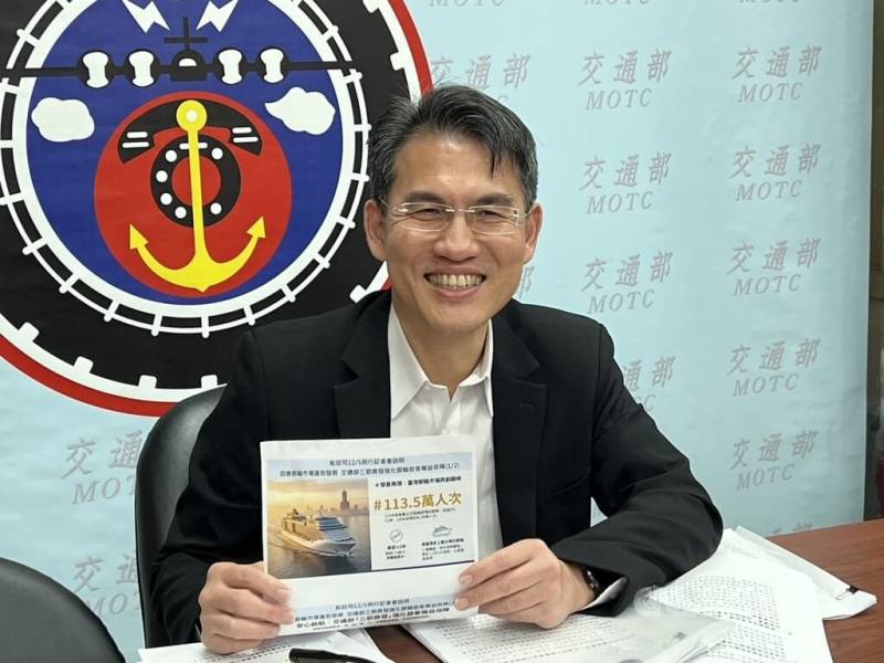 交通部航政司5日舉辦記者會，司長韓振華（圖）會中公布郵輪預報資料，並表示為強化郵輪旅客權益保障，交通部將推動3項精進作為